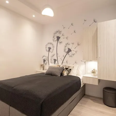 Гостевой дом Sweet Dreams-old Town 4*