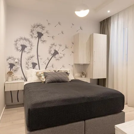 Sweet Dreams-old Town 4* Сплит