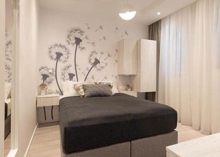 Sweet Dreams-old Town 4* Сплит